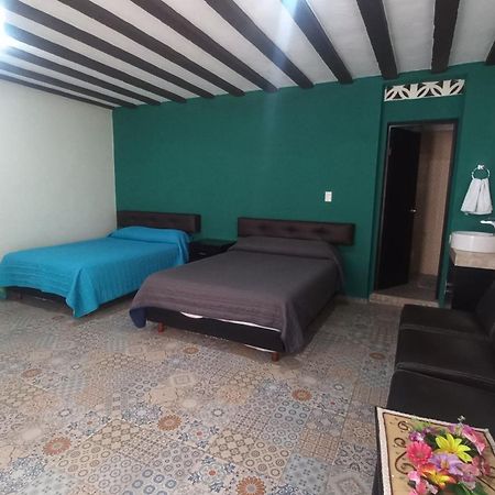 Casa Mama Bety Apartment Valladolid  Bagian luar foto